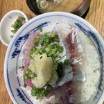 活あじ丼 内浦 - 