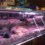 旭屋 - お店の中は,こんだけで小さいです( *´艸｀)