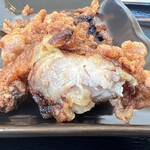 丸政そば - 山賊揚げ断面図