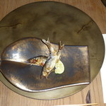 六雁 - 6-焼-天然 活け鮎の炭火焼（H25.8.2x）