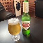 パスタと世界のビール アンドリュー - ステラ アルトワ