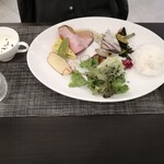 DINING HUIT 8番地 - 大人様ランチはライスで