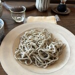 來輪 - 粗挽き蕎麦　塩で食べるのも美味しいですよ