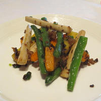 四川豆花飯荘 東京店 - 乾煸时蔬（野菜の老家常炒め）