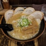 ひむろ - 旭川醤油チャーシュー。