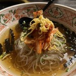 平壌苑 - 冷麺 800円