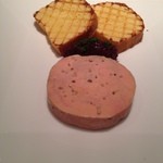 サリュー - フォアグラのテリーヌ　玉葱のジャムとブリオッシュ添え　2013-10