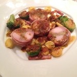 サリュー - 仔うさぎ背肉のウイキョウ詰めロースト　2013-10