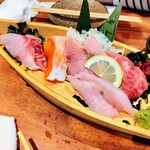 Sushi To Yakitori Daichi - 刺身5点盛り