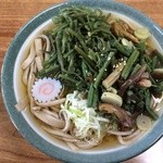 大見晴亭 - 山菜そば800円