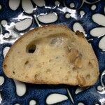 人舟 - 醤油酵母山椒木の実　断面