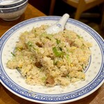 香港麺 新記 - 鶏肉とレタスチャーハン