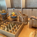 Viridis - マフィンも隣の方が美味しい美味しいと言ってましたが、お腹ぱんぱんで、食べてません。おみかん、甘くて美味しかったでーす。