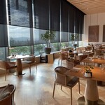 Viridis - 朝の8時前は数名でしたが、この後、9時頃満席になります。