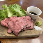 長濱浪漫ビール - 近江牛イチボのローストビーフ　2,640円