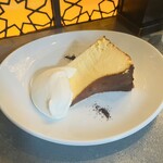 シクスバイオリエンタルホテル - バスクチーズケーキ