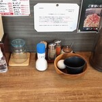 らーめん 巖窟王 - カウンター席セット