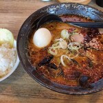 らーめん 巖窟王 - 「辛味噌らーめん」1,000円＋小めし