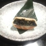 山里 - 野沢菜おやき＠３５０（断面）
