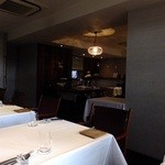 イザイ - 店内～窓側に座れました♪