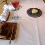 イザイ - パンとバター