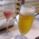 イザイ - モルツで泡が蟹泡：550円＆ル・グランクロ・ブリュット・ロゼ：900円