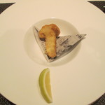 コジモ・ロレンツォ - 松茸の天ぷら。熱々で噛むとジュワァ～と松茸汁が。