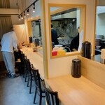 桜上水 船越 - 店内