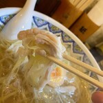 中国ラーメン揚州商人 - 短冊状の豚肉