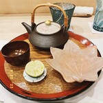 蕎麦割烹  倉田 - 信州上田産　松茸土瓶蒸し、淡路島産鱧