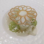 シェ ケンタロウ - デザート：梨、シャインマスカット、レモングラスのソルベ