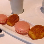 イザイ - 小菓子