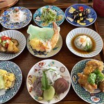 絵本とカフェ あーとゆーや - 