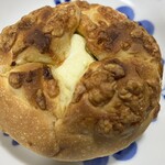 99円ベーカリー - 近江牛カレーパン