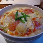 喜臨軒 - エビワンタンが4つも入った酸辣湯麺。塩味です。