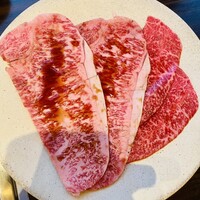 焼肉うしごろ 銀座店 - 【タレ】サーロイン、赤身