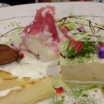 Maison4125 - クランベリーのソルベとバニラアイス！なんとシャンパン１本分まるまる入っている！なかなかない！