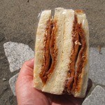 岡本ベーカリー - ハムカツサンド￥１７０