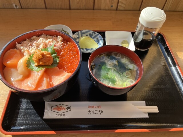 Kaniya Horobetsu Ten - Other areas in Shari Town/Crab | Tabelog