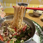 Asian kitchen cafe 百福 - ヤムそば混ぜて