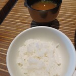 和酒和菜 みのり - ご飯と味噌汁