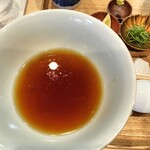 飯田商店 - 温かい方の汁