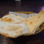 インドラキッチン - ナン