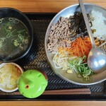 カルビ丼とスン豆腐専門店 韓丼 - カルビビビンバ+おしんこセット
