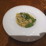 Taverna frico - 釜揚げシラスとアンチョビのスパゲッティ・アーリオオーリオ