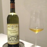 レミニセンス - Chateau Simone 2015年（パレット ブラン　シャトー・シモーヌ（白）：強いミネラル感・塩味を感じられる白ワイン　アルコール分14％ 。