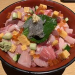 魚河岸 丸天 - 宝石丼