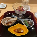 銀座 しのはら - 渡り蟹のブランデー漬け 車海老の昆布締め