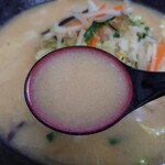 らーめん 幸司 - 白味噌ベースのスープ