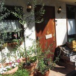 ビストロ・ソレイユ - 店の外観。